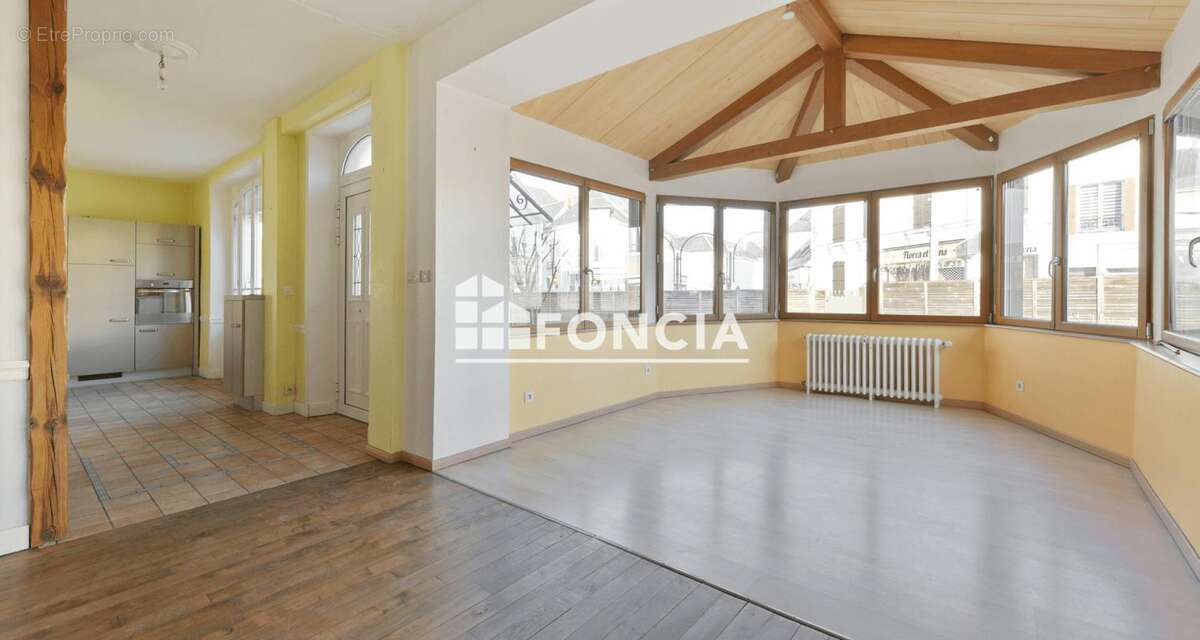 Maison à CONNERRE