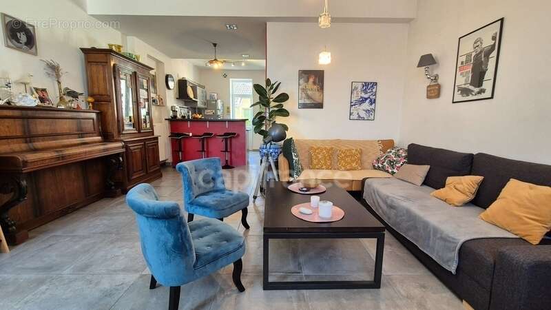 A vendre ETAMPES (91), Proche centre-ville, Charmante Meulière de 5 pièces sur sous-sol avec cour et garage - photo 11