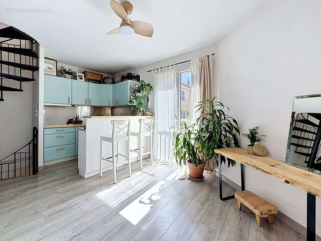 Appartement à AIX-EN-PROVENCE