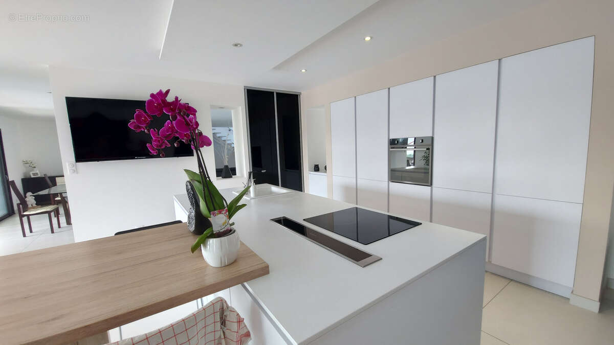 Maison à PONT-DU-CHATEAU