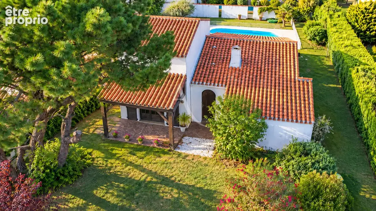 Maison 5 pièces 109 m² à vendre à Les Sables-D'olonne (85180) - photo 1