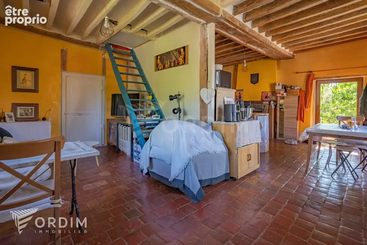 Maison ancienne pleine de charme avec atelier, dépendance et terrain - Moutiers-en-Puisaye - photo 10
