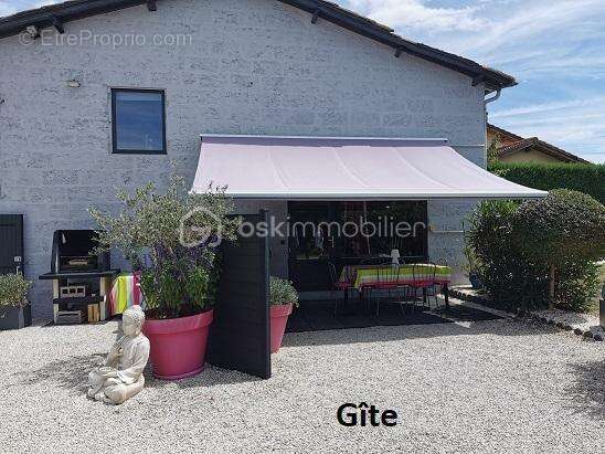 Maison à SAINT-EMILION