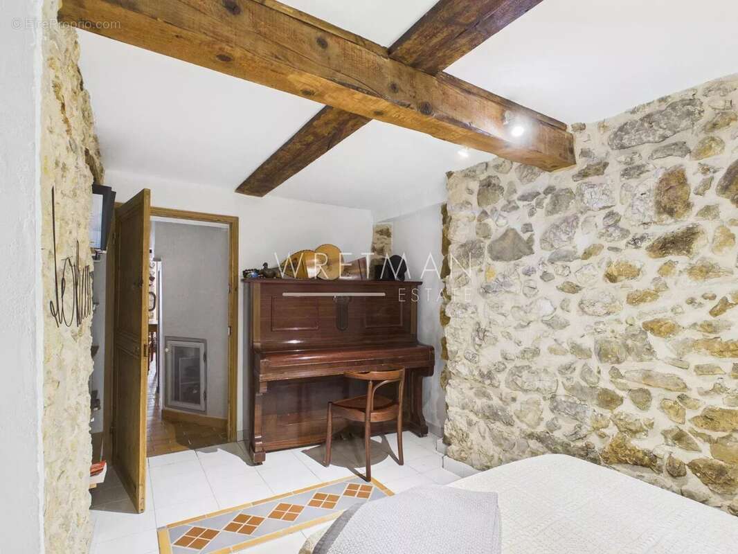 Appartement à VENCE