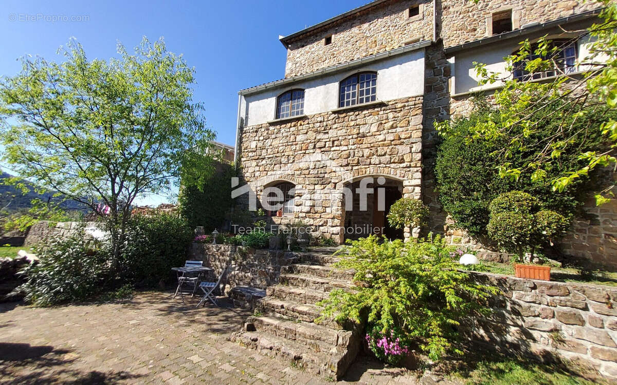 Maison à SAINT-FLORENT-SUR-AUZONNET