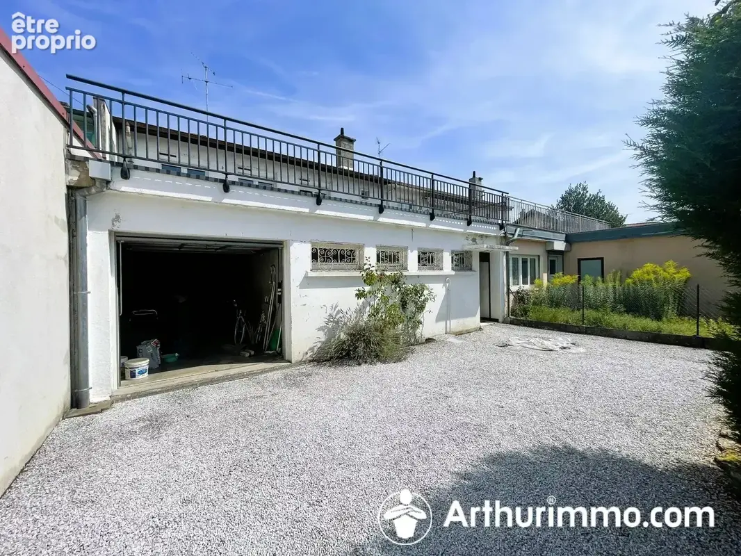 Bon compromis entre maison et appartement, F3, 95m², terrasse et terrain privatif ! - photo 10