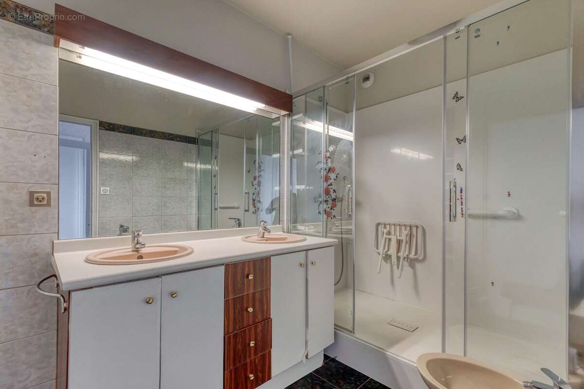 Appartement à MEYLAN