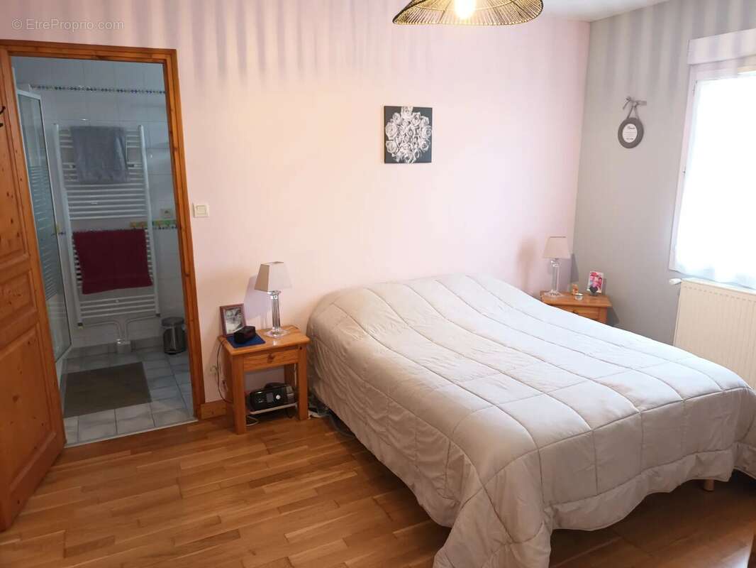 Appartement à MONTCEAU-LES-MINES
