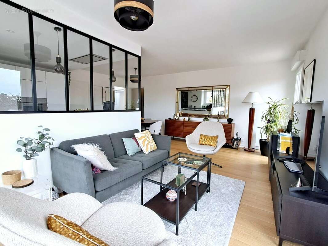 Appartement à VEZIN-LE-COQUET