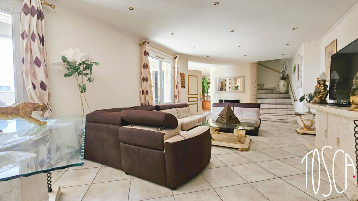 Maison à VITRY-SUR-SEINE