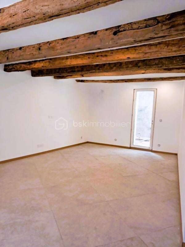 EXCLUSIVITÉ – Superbe maison de village de caractère entièrement rénovée – 180 m² de charme et de prestations haut de gamme - photo 3