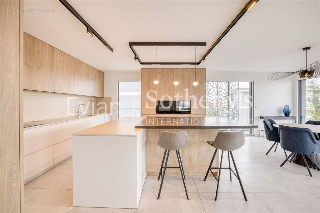 Appartement à EVIAN-LES-BAINS