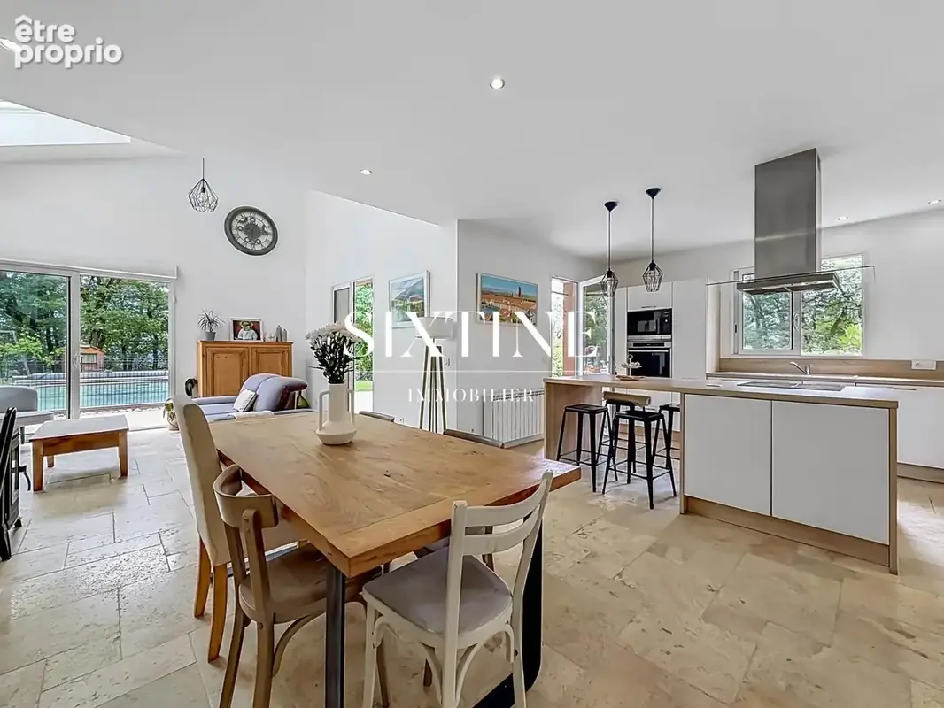Maison 7 pièces 169 m² à vendre à Rillieux-La-Pape (69140) - photo 8