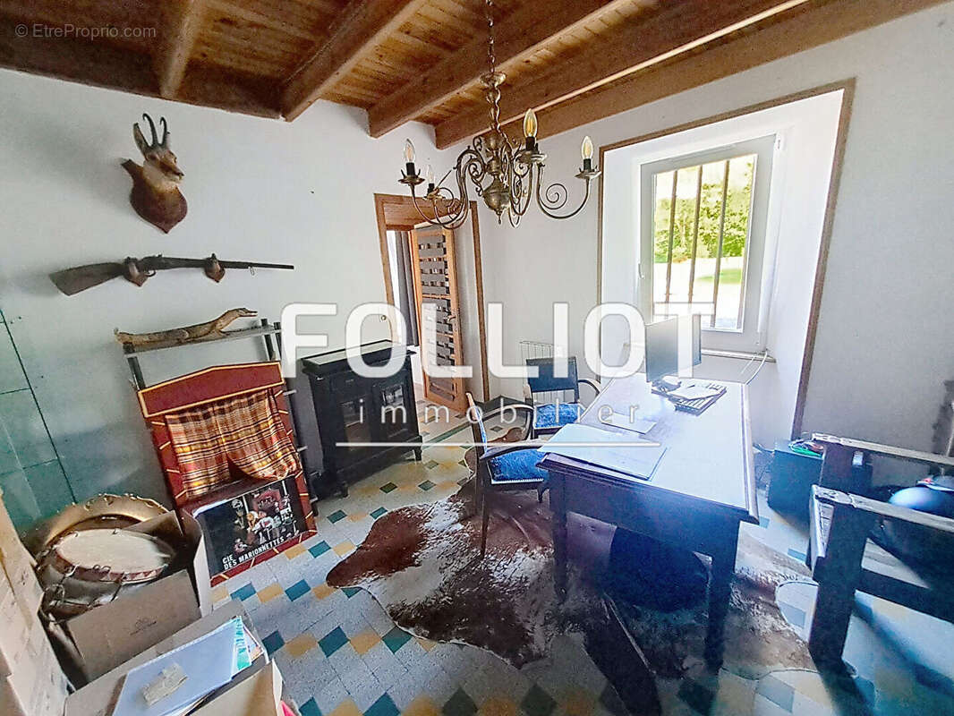 Maison à LE MESNILBUS