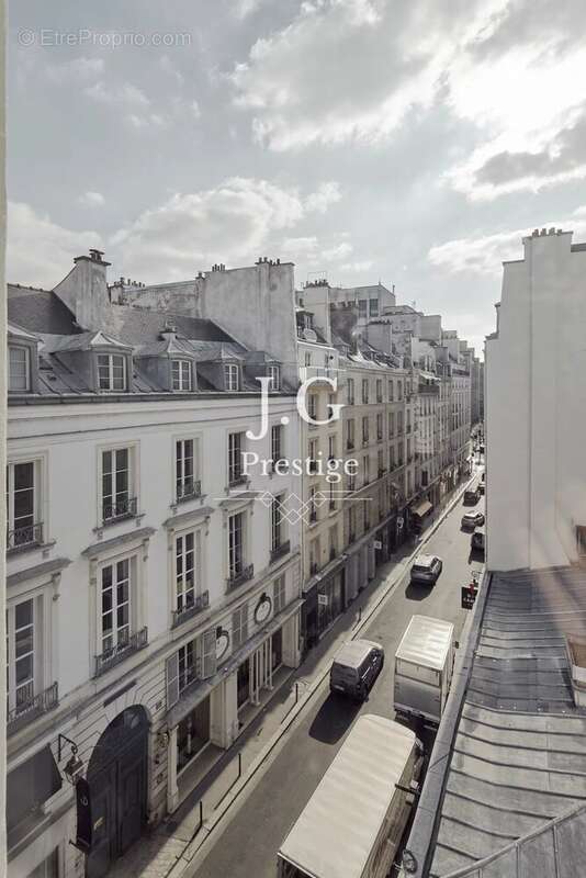 Appartement à PARIS-7E