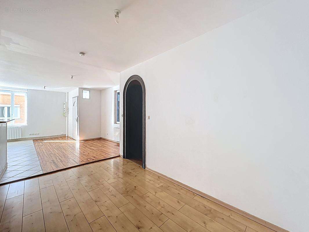 Appartement à LOIRE-SUR-RHONE