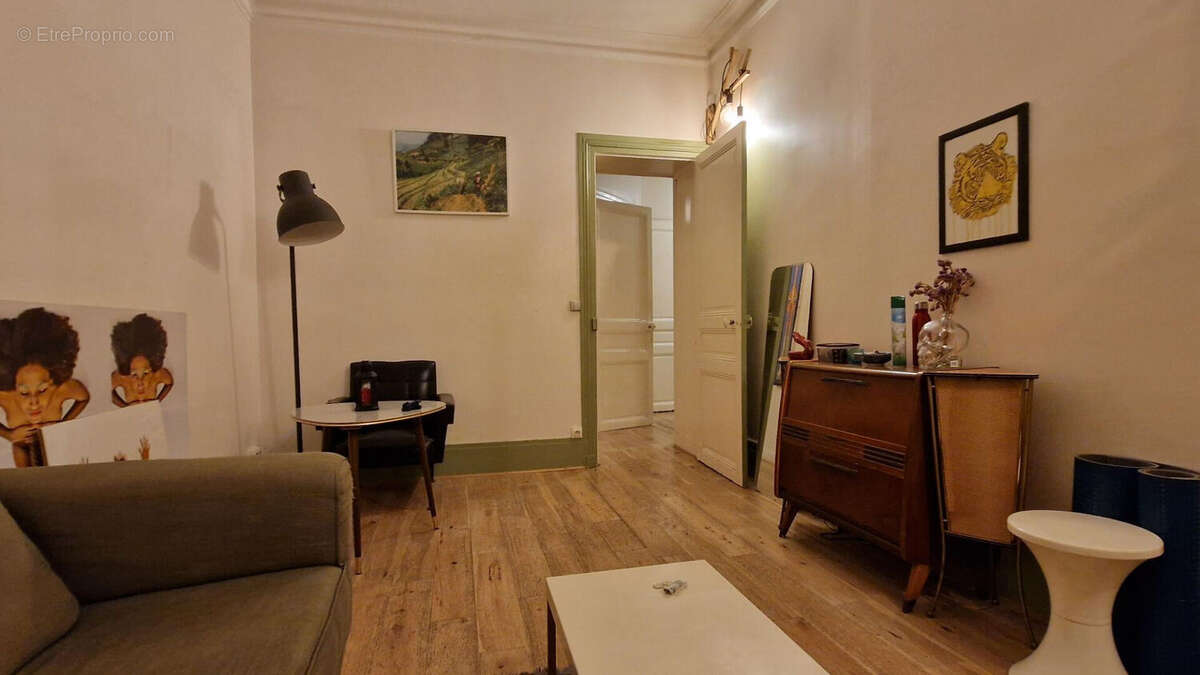 Appartement à PARIS-18E
