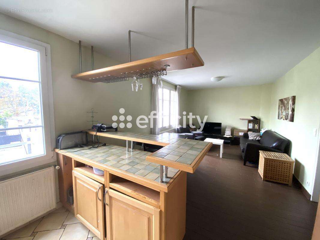 Appartement à NEUILLY-PLAISANCE