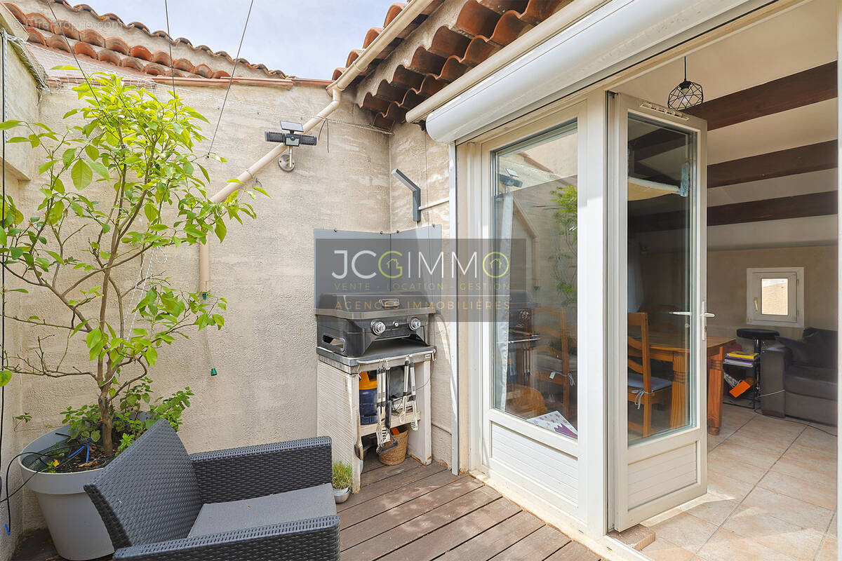 Appartement à CUERS