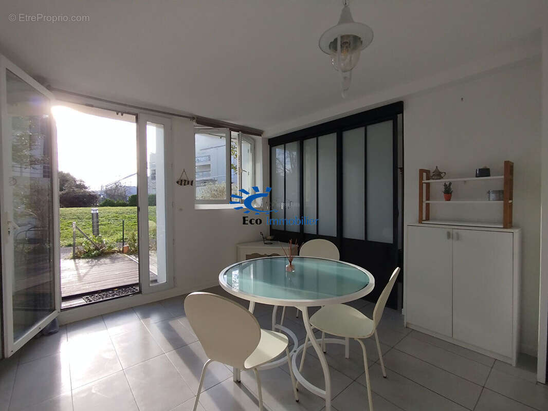 La rochelle la genette appartement t2 terrasse place de parking - photo 2