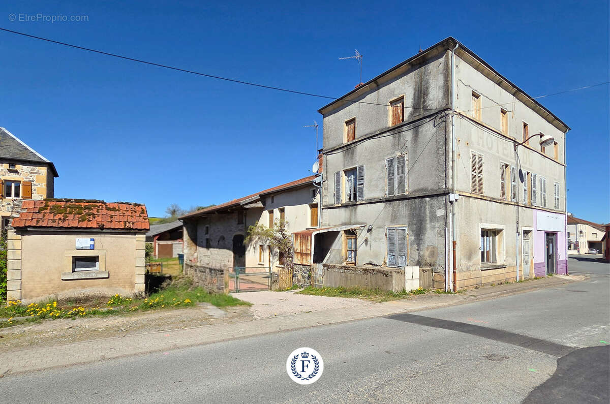 Maison à PROPIERES