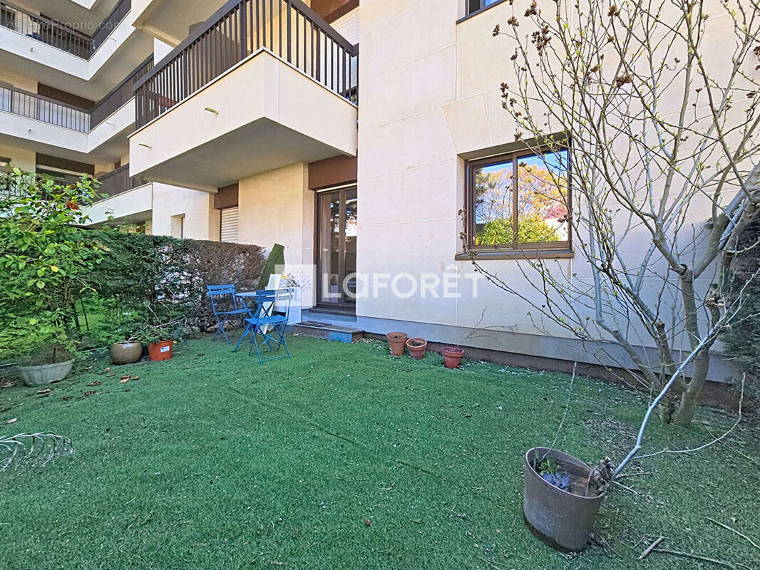 Appartement à BOURG-LA-REINE