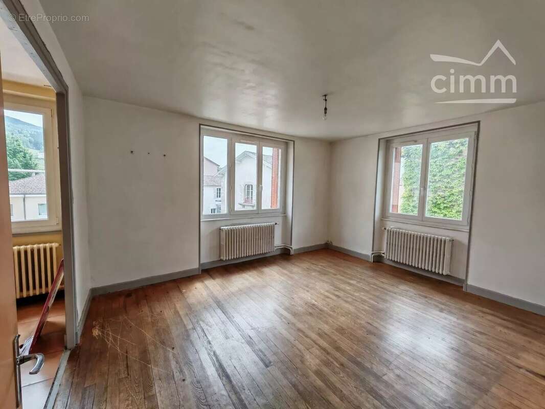 Maison à JOB