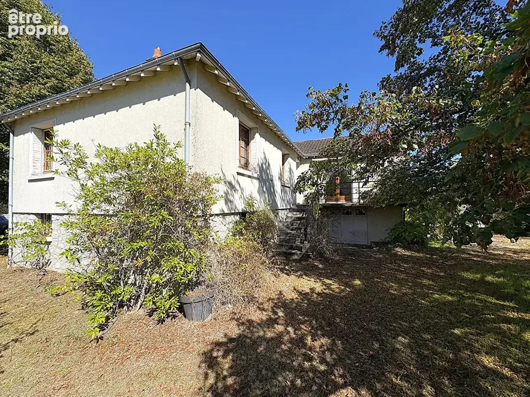 Maison à LES MONTILS