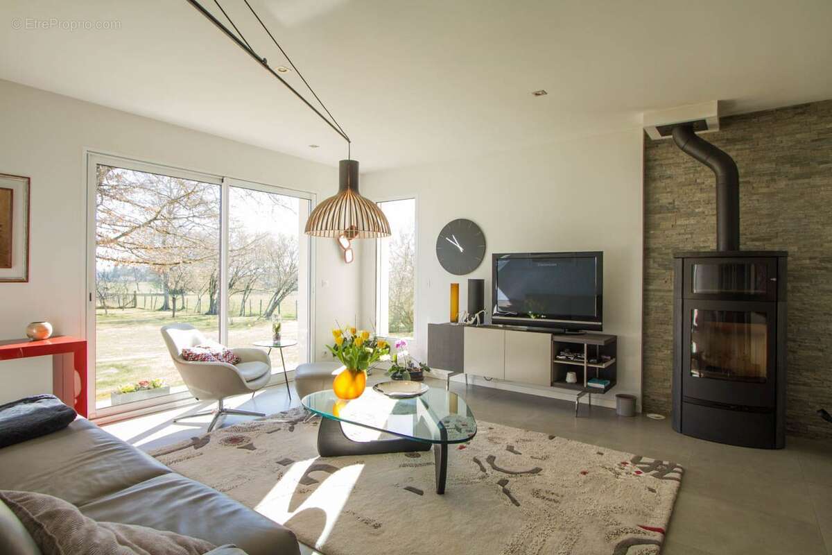 Maison à SAINT-MAURICE-LES-BROUSSES