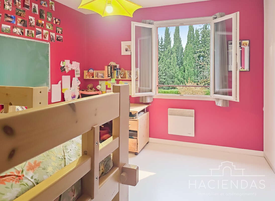 Maison à PELISSANNE