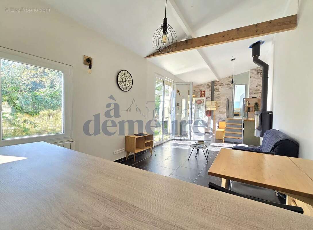 Maison à ISSY-LES-MOULINEAUX