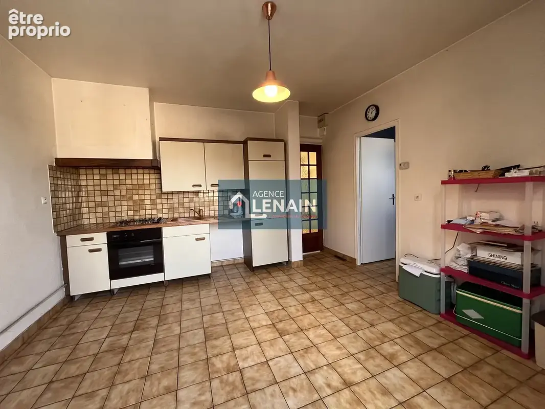 CHOLET   3 chambres, garage & belle terrasse à deux pas de la gare ! - photo 3
