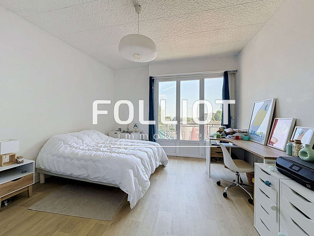 A VENDRE Appartement 2 chambres CAEN - parking et cave - photo 5