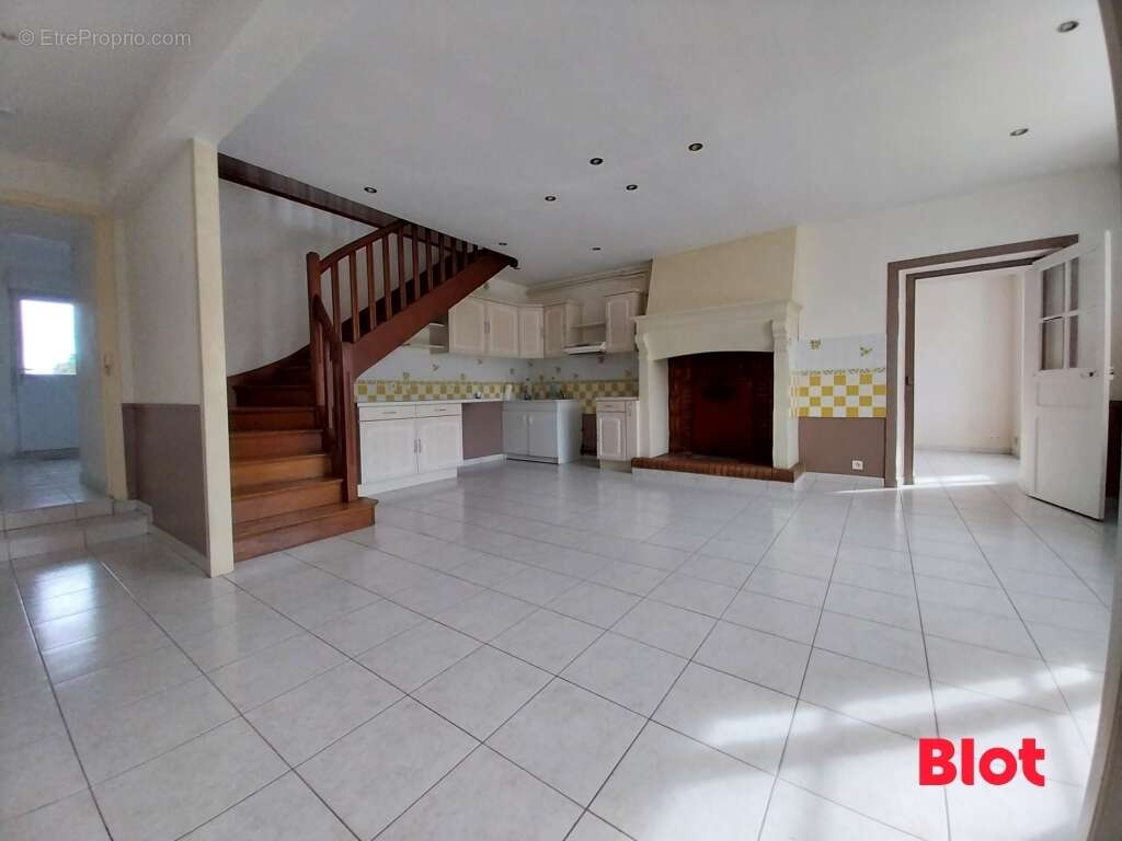 Maison à SAINT-PERE