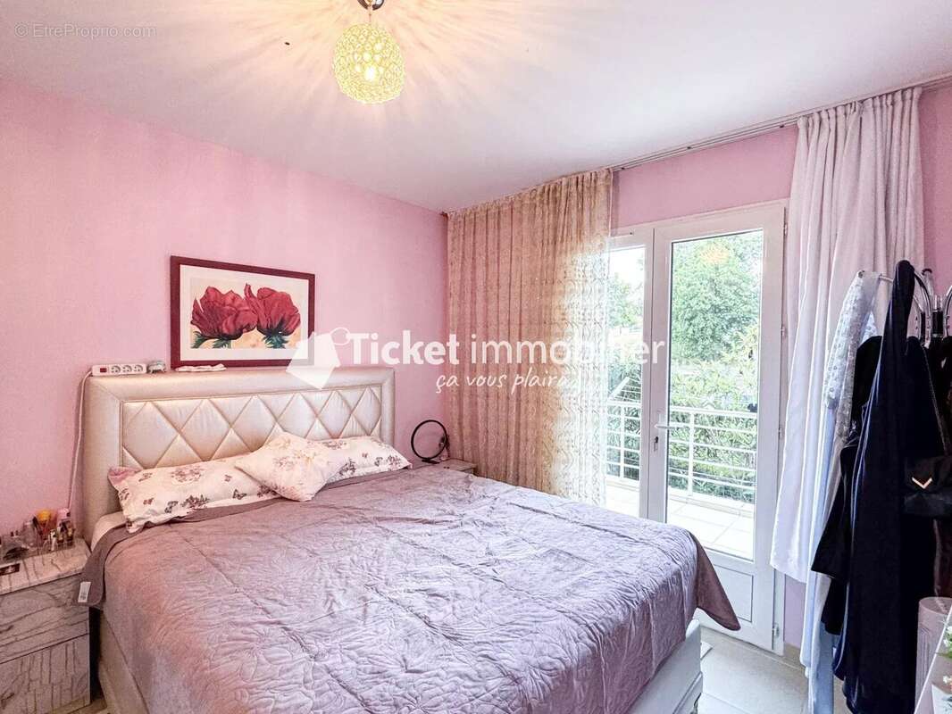 Appartement à CORNEBARRIEU