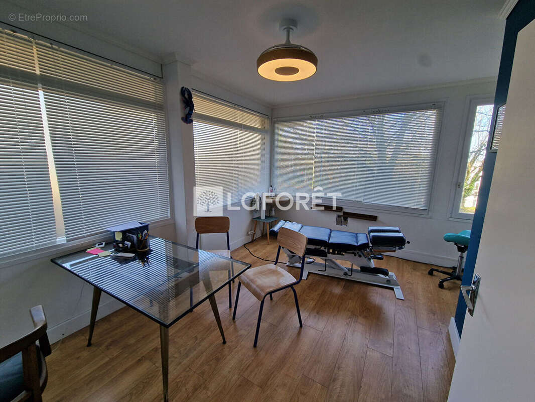 ONET LE CHATEAU (quartier de la Mairie) - photo 3