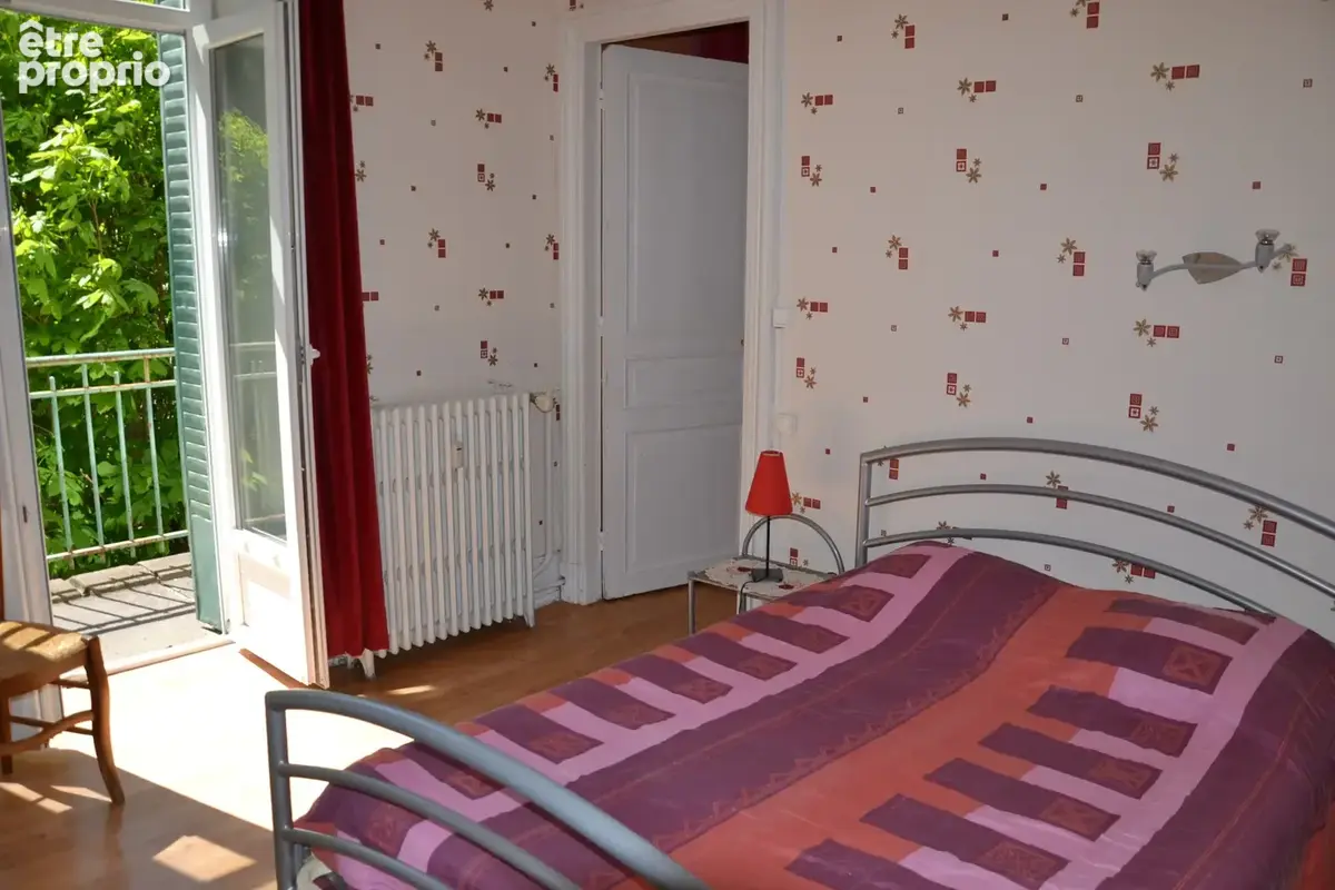 Lumineux T3 de 50m2 avec balcon et belle vue sur les montagnes - photo 8