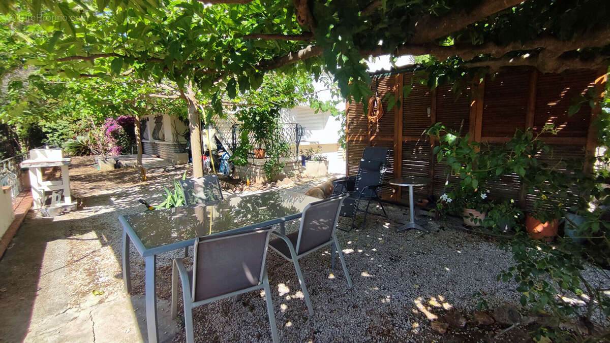 Maison La Seyne Sur Mer 6 pièce(s) 168 m2 - photo 9