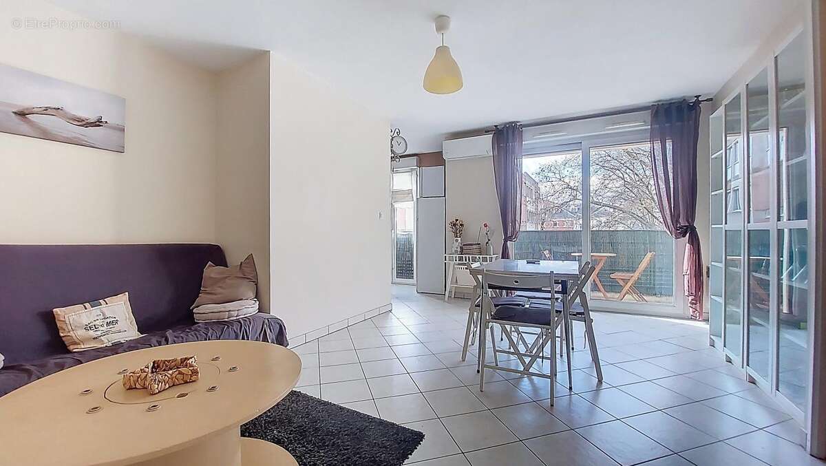 Appartement à LYON-8E