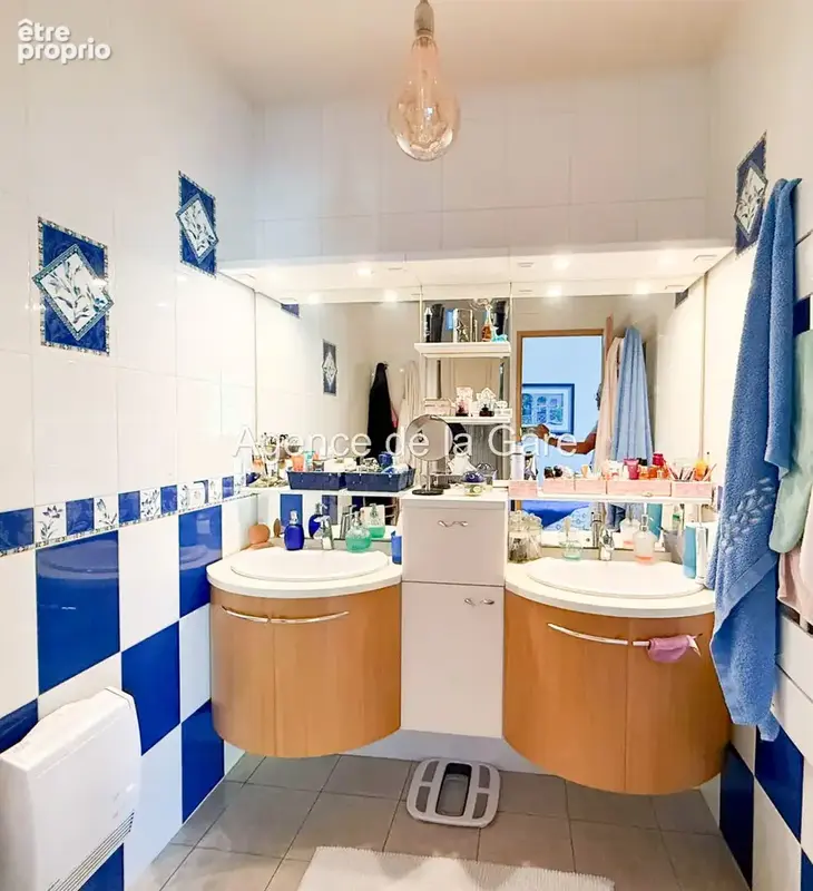 Chatou élégante maison familiale de 7 pièces avec jardin, terrasses et jacuzzi - photo 8