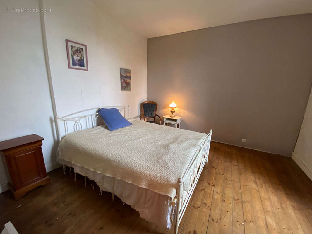 BOURCEFRANC - Maison de maitre - 3 chambres - 103 m² - photo 7