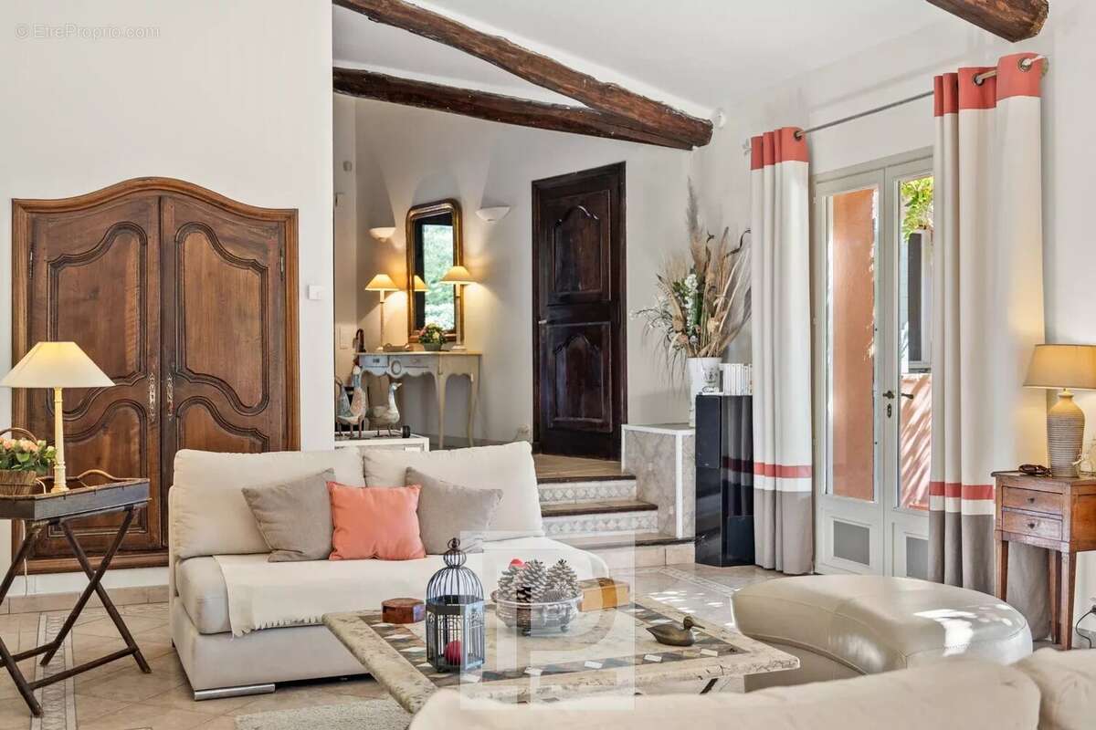Superbe propriété de charme au calme absolu avec tennis – Aux portes de Mougins - photo 12