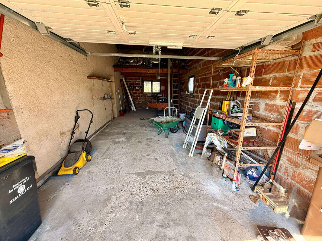 Traditionnelle 3 chambres avec garage et piscine ! - photo 15