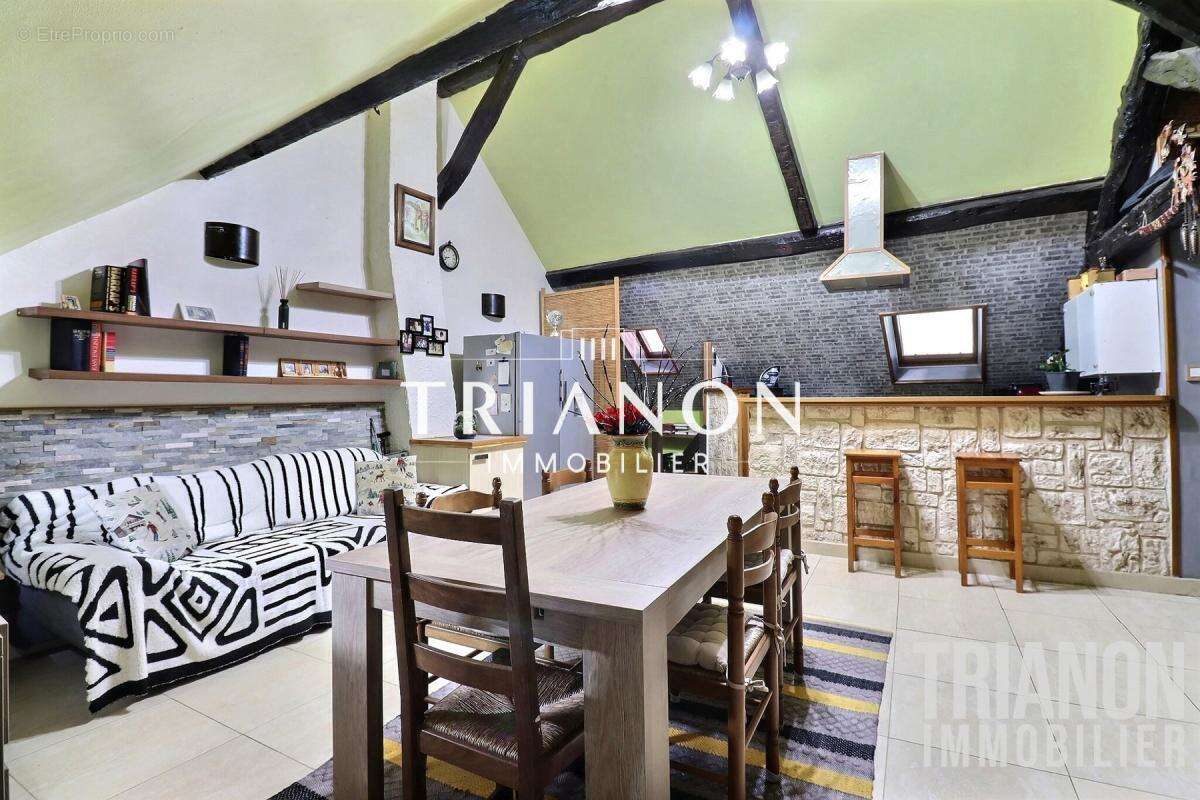 Appartement à VAUX-SUR-SEINE