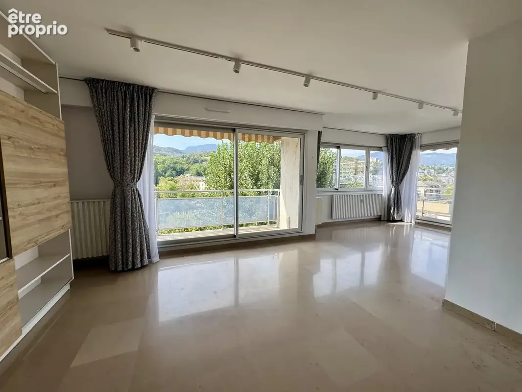 Spacieux appartement T6 de 135m2 - Triple expositions - Cave - photo 15