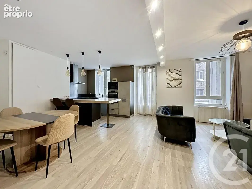 Appartement 70 m² à Rive-De-Gier  - photo 8