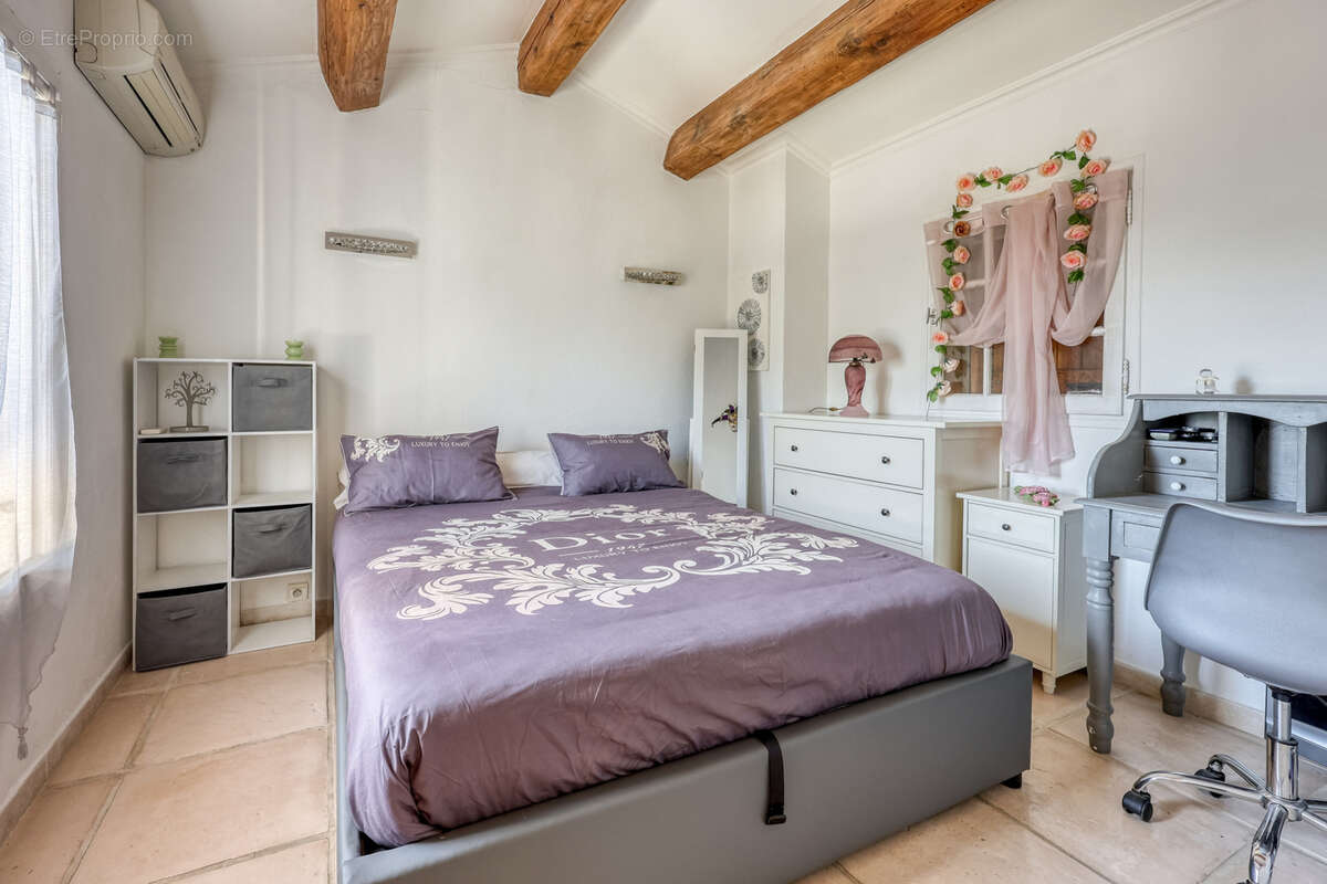 Maison à LA VALETTE-DU-VAR