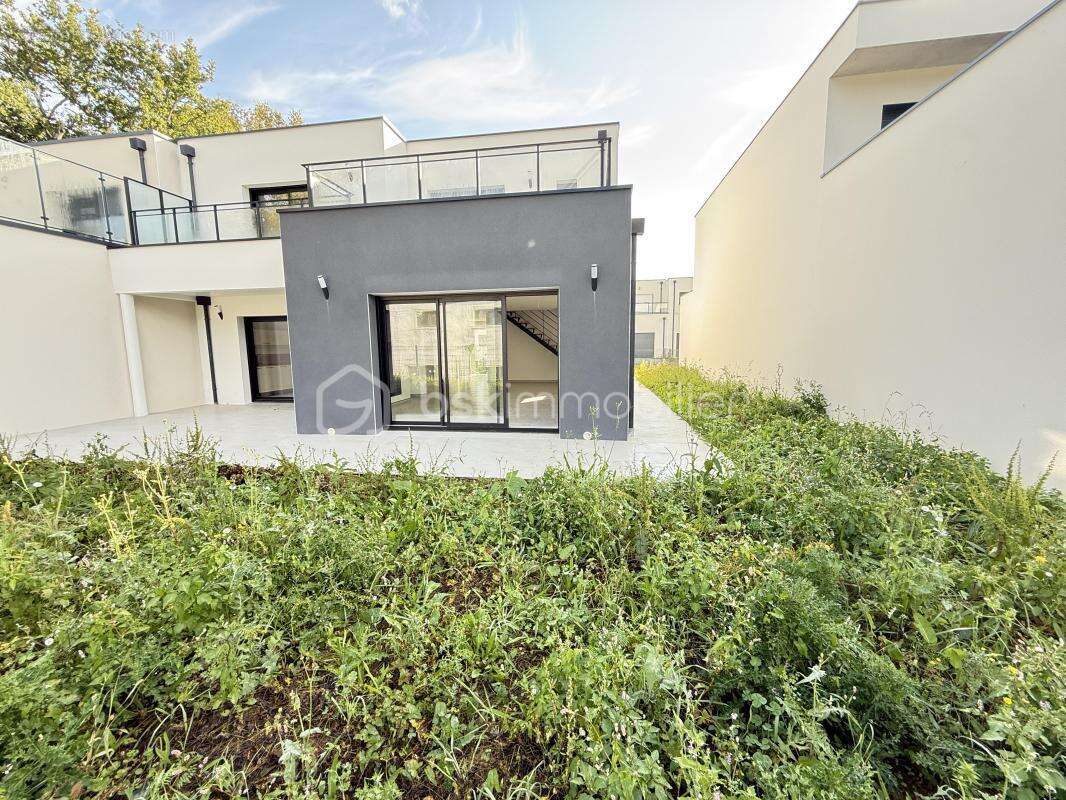 Maison à SAINT-ERBLON