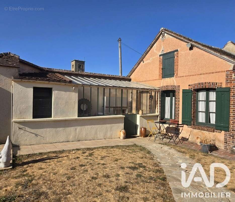 Maison 162 m² à Illiers-Combray  - photo 3