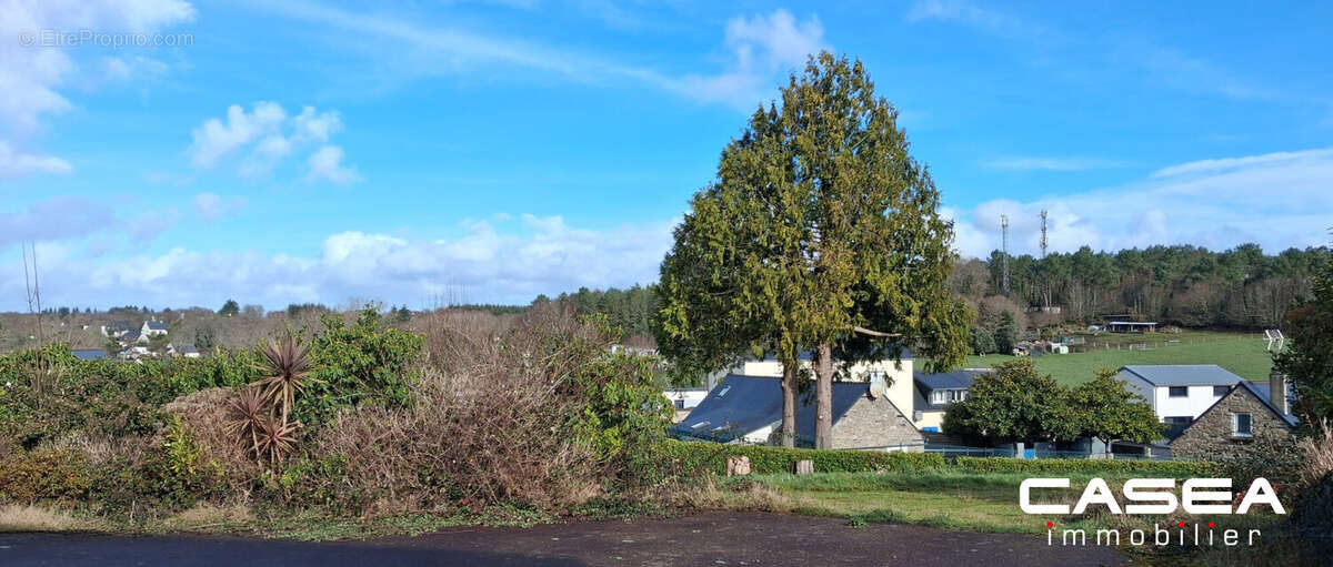Maison à SAINT-EVARZEC
